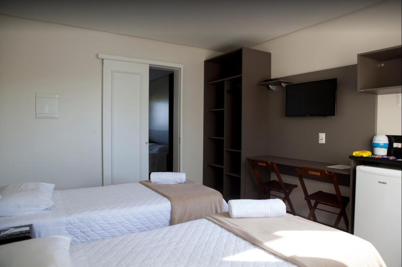 Quarto Família com Varanda